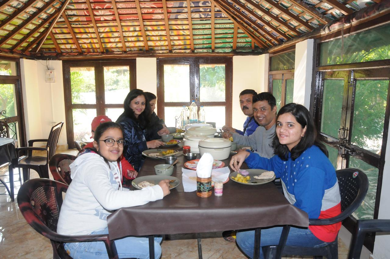 V Resorts Dudhwa Wilderness Camp Lakhimpur Exterior photo