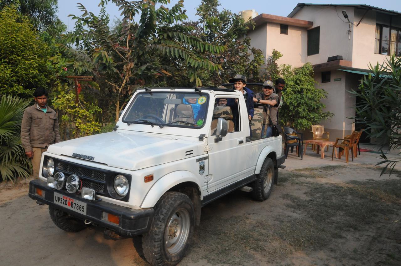 V Resorts Dudhwa Wilderness Camp Lakhimpur Exterior photo